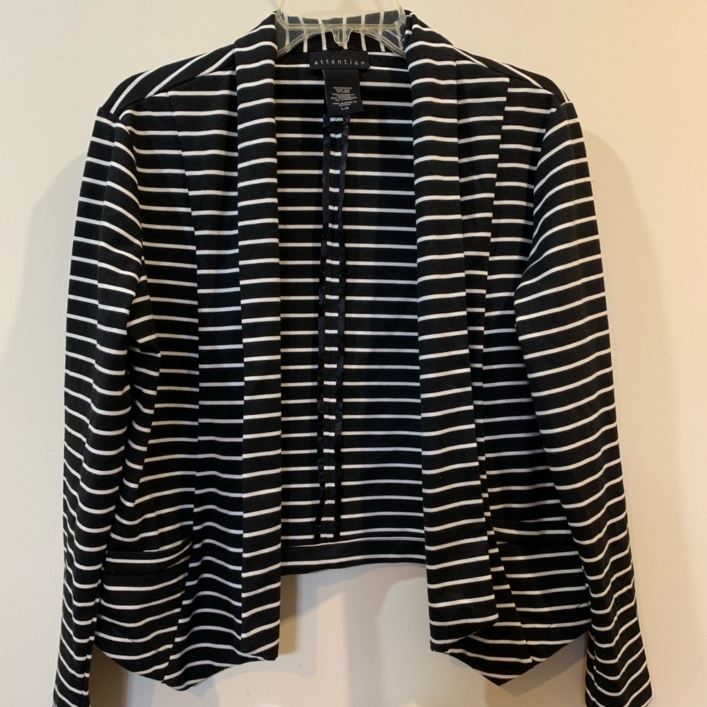 ATTENTION woman’s blazer